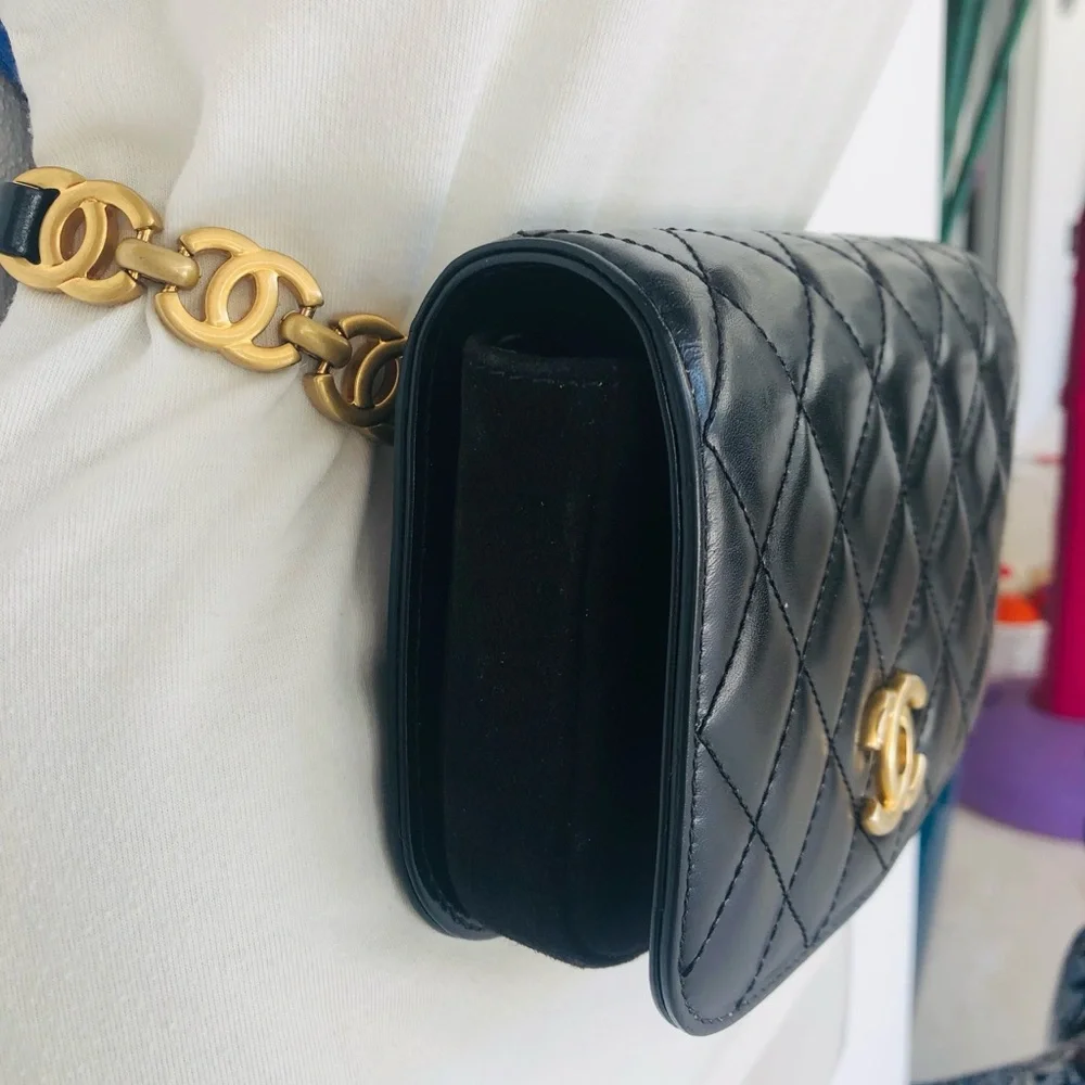 CHANEL Black Quilted Lambskin/ Suede Mini Belt Bag with Gold CC Hardware - Picture 5 of 16